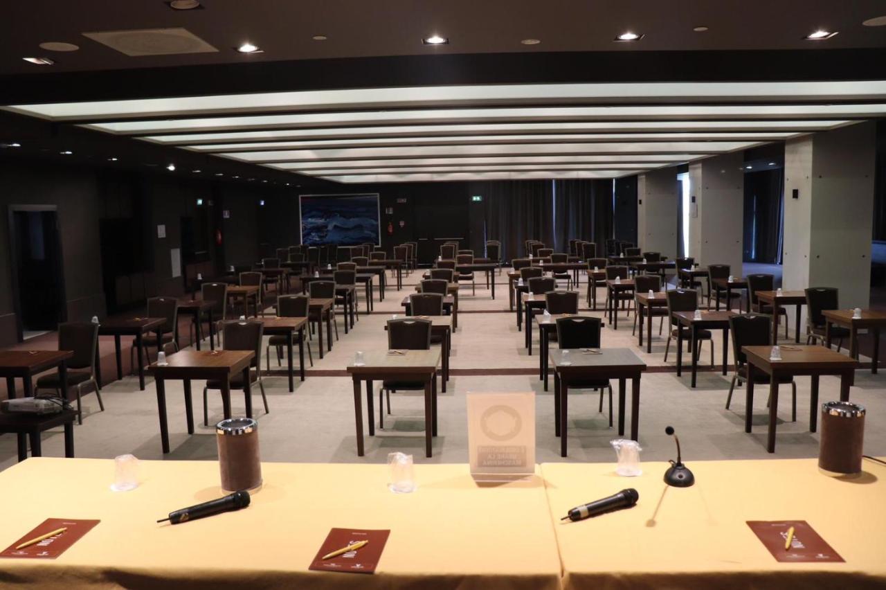Parco Dei Principi Hotel Congress&SPA Bari Esterno foto