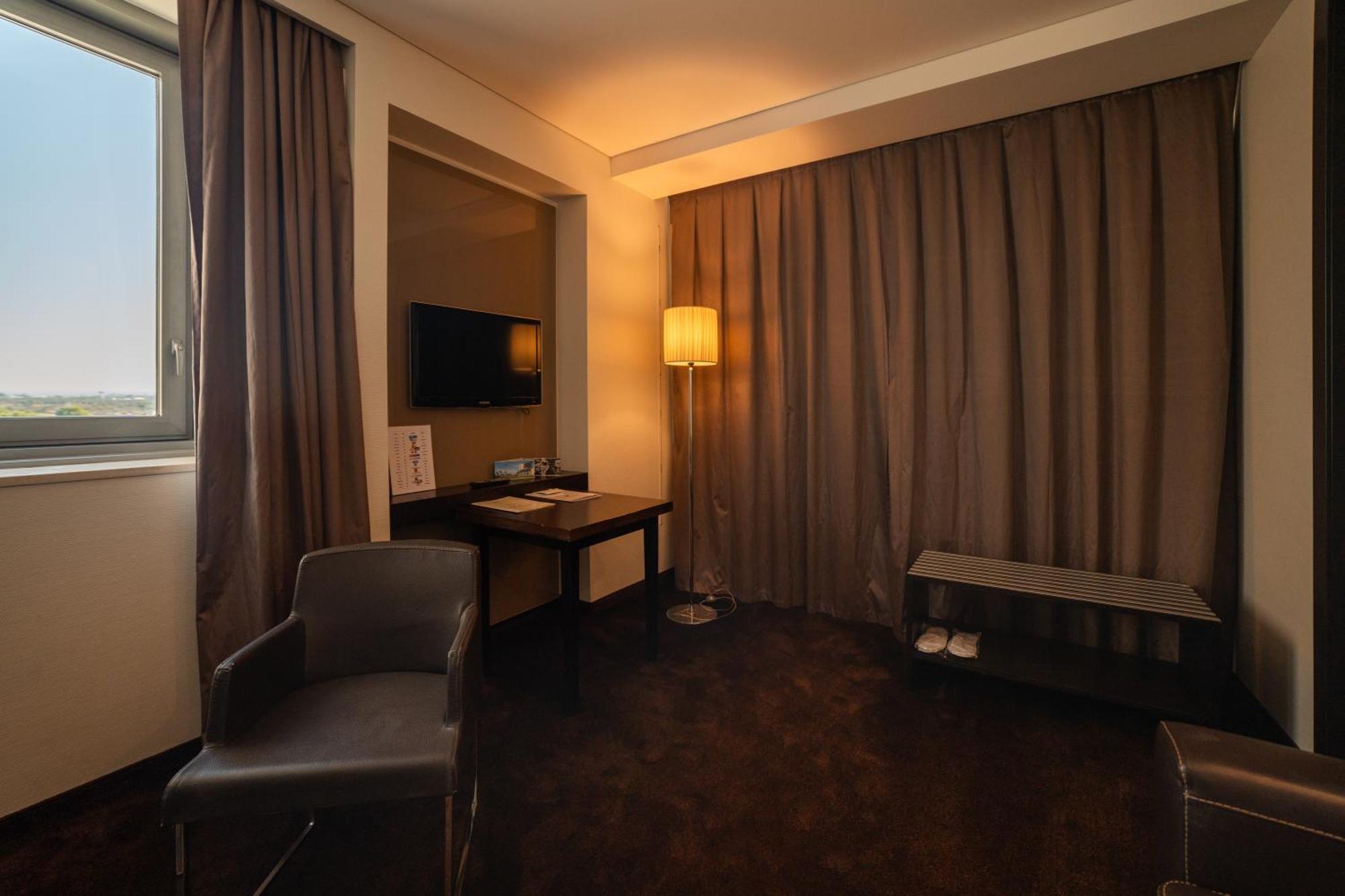 Parco Dei Principi Hotel Congress&SPA Bari Esterno foto