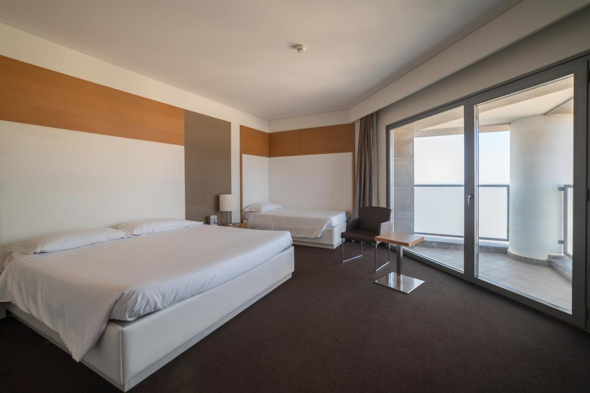 Parco Dei Principi Hotel Congress&SPA Bari Esterno foto