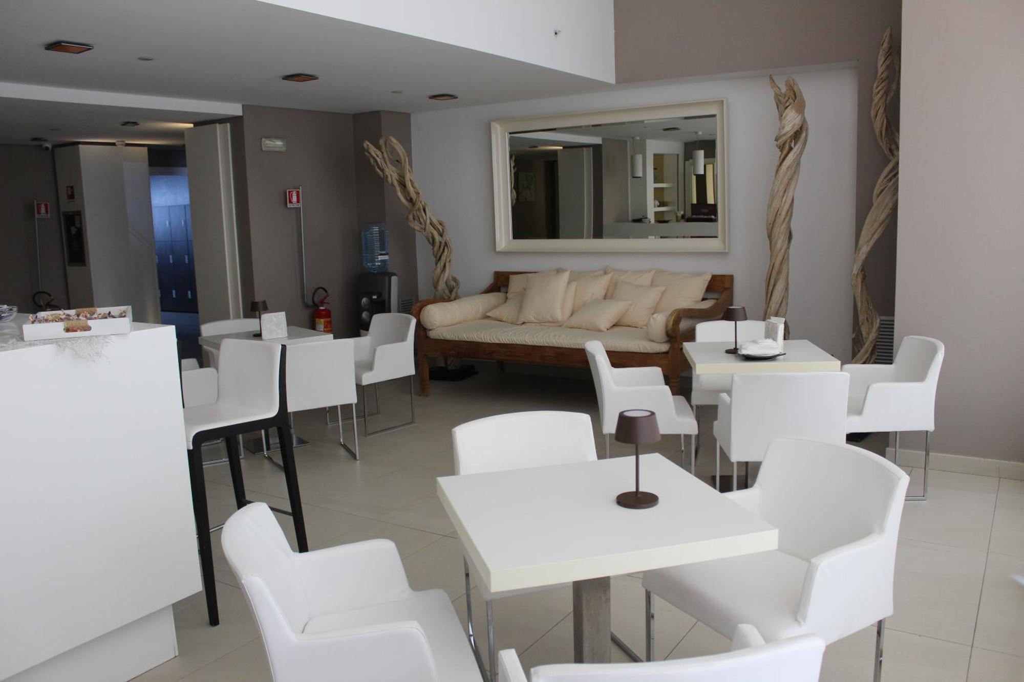 Parco Dei Principi Hotel Congress&SPA Bari Esterno foto
